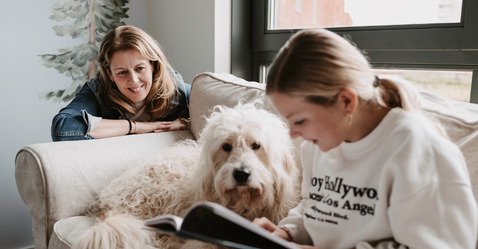 Leesplezier door kwispellezen: Een gouden combinatie voor jonge lezers